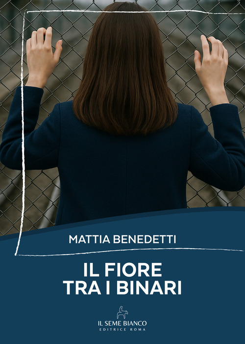 Il fiore tra i binari
