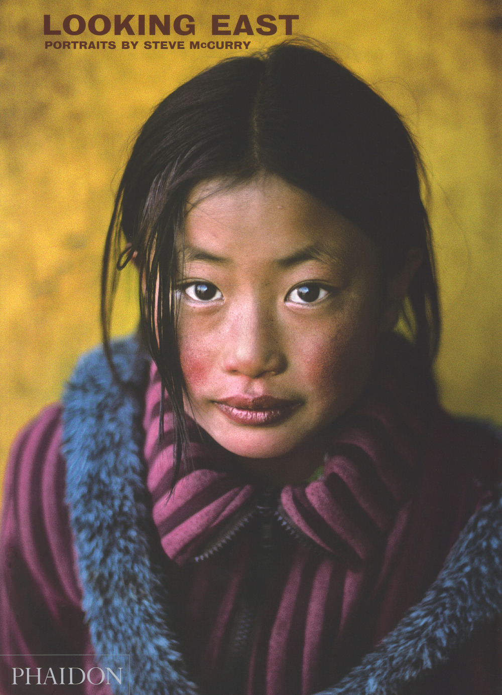 Looking East: portraits by Steve Mccurry. Ediz. a colori