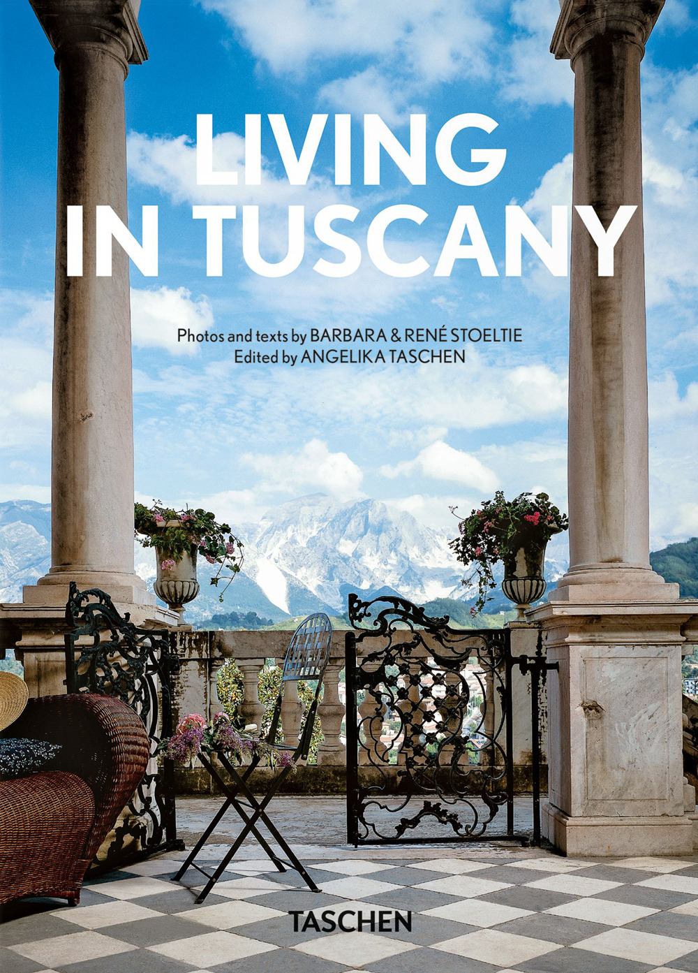 Living in Tuscany. 45th Ed. Ediz. inglese, francese e tedesca
