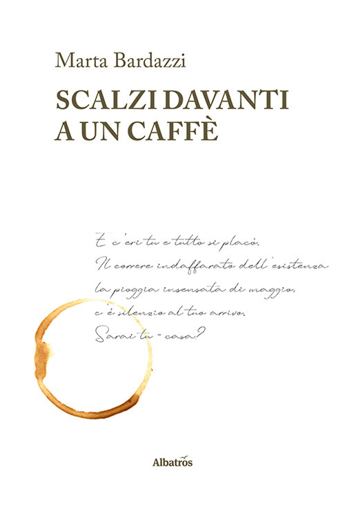 Scalzi davanti a un caffè