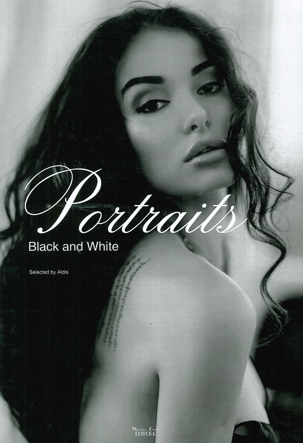 Portraits. Black and white. Ediz. illustrata