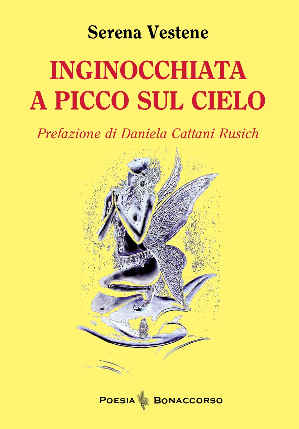 Inginocchiata a picco sul cielo