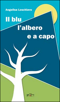 Il blu l'albero e a capo