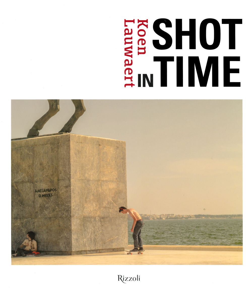 Shot in time. Ediz. inglese e italiana